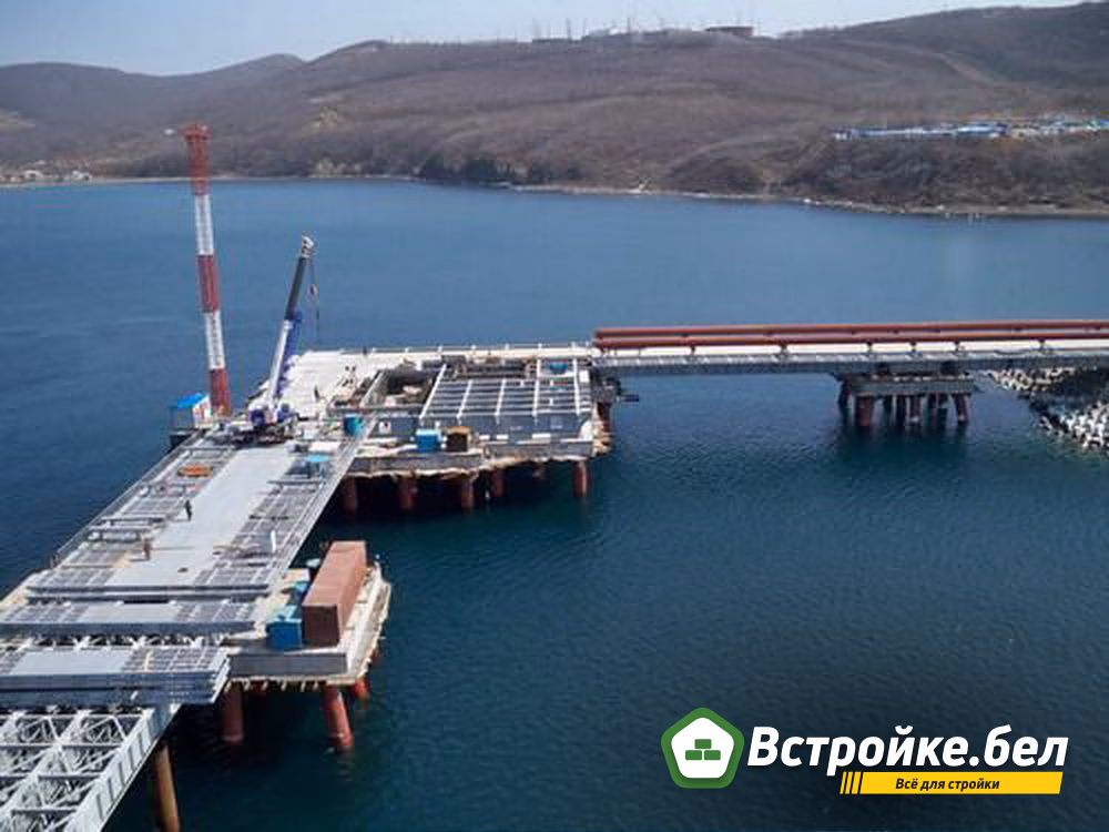 Гидротехнические сооружения на сваях.jpg